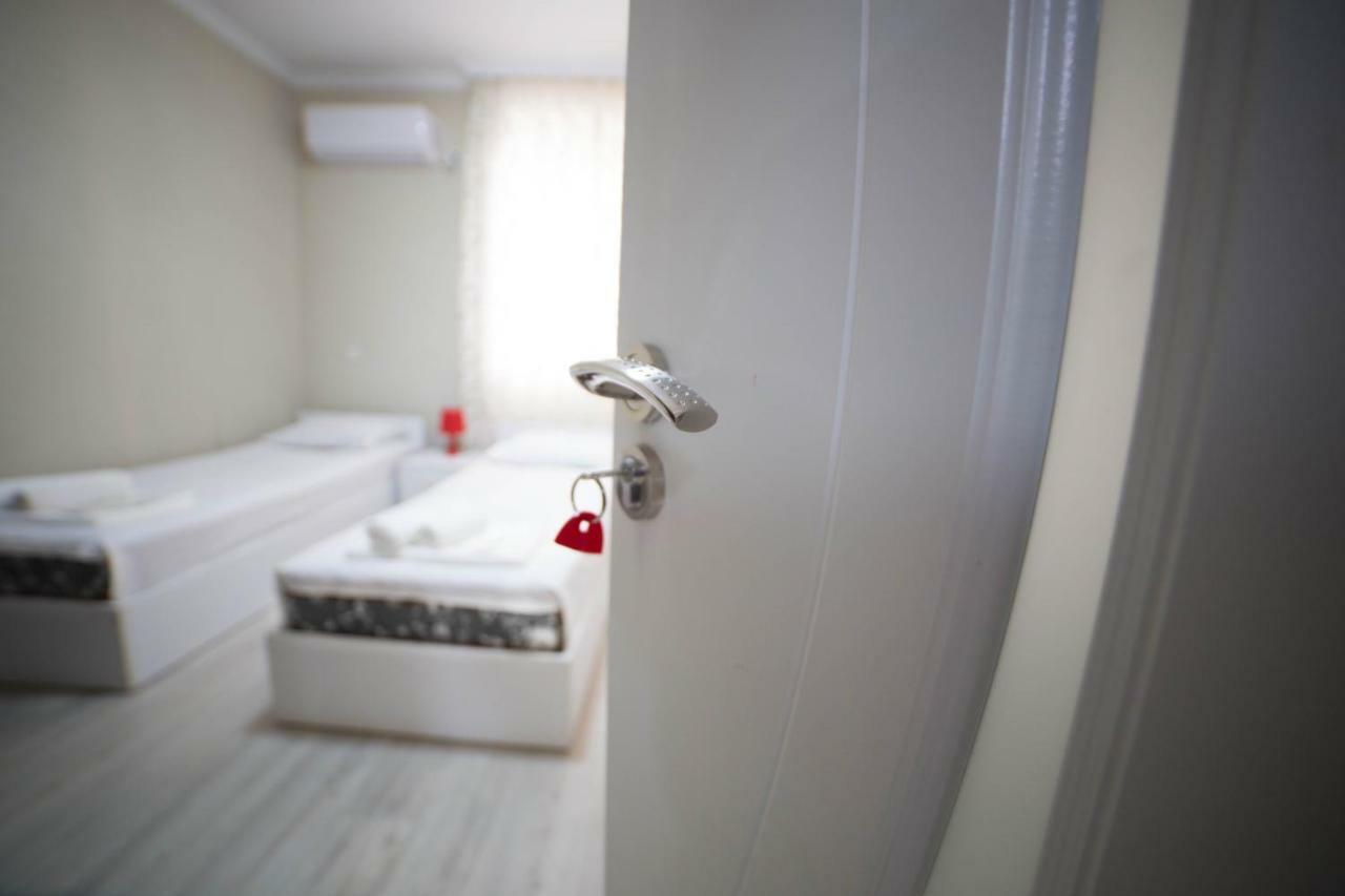 Guest House Theodora Koutaïssi Extérieur photo